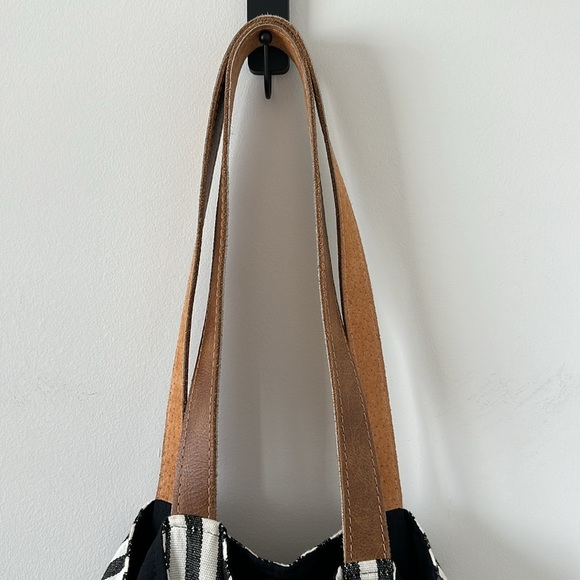 Noonday Collective Valencia Tote Beach Bucket Summer Travel Bag Leather Bohemian - Picture 6 of 14